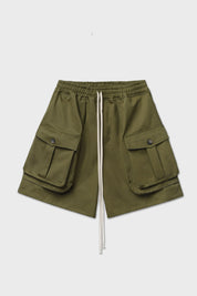 Bermuda shorts with green pocket