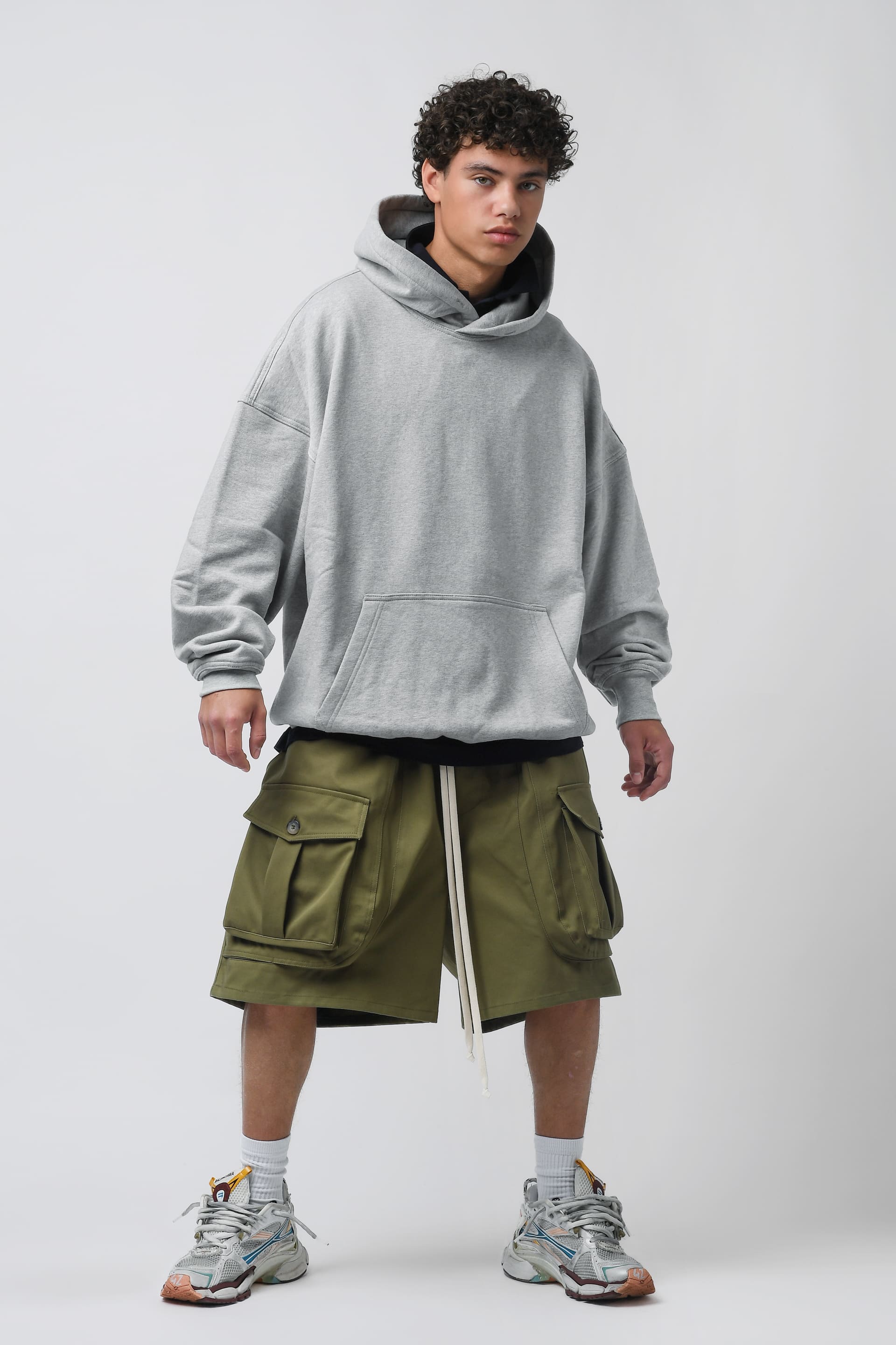 Bermuda shorts with green pocket
