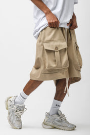 Bermuda shorts with beige pocket